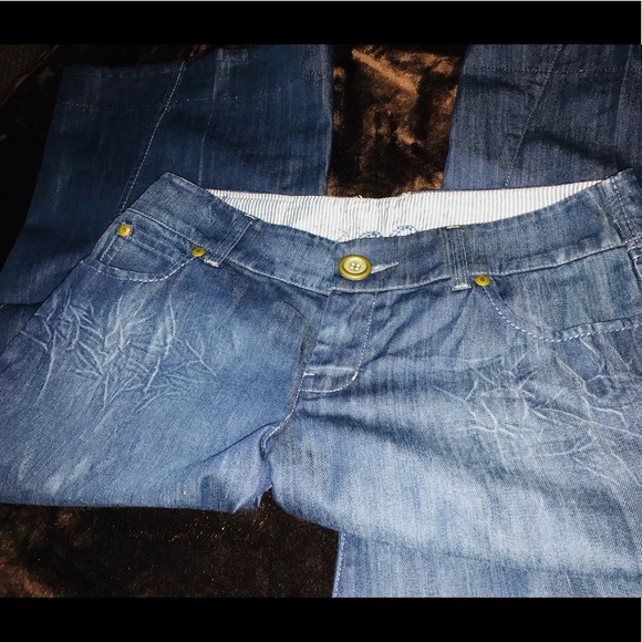 NWOT Level 99 Flare Jeans - Picture 5 of 8